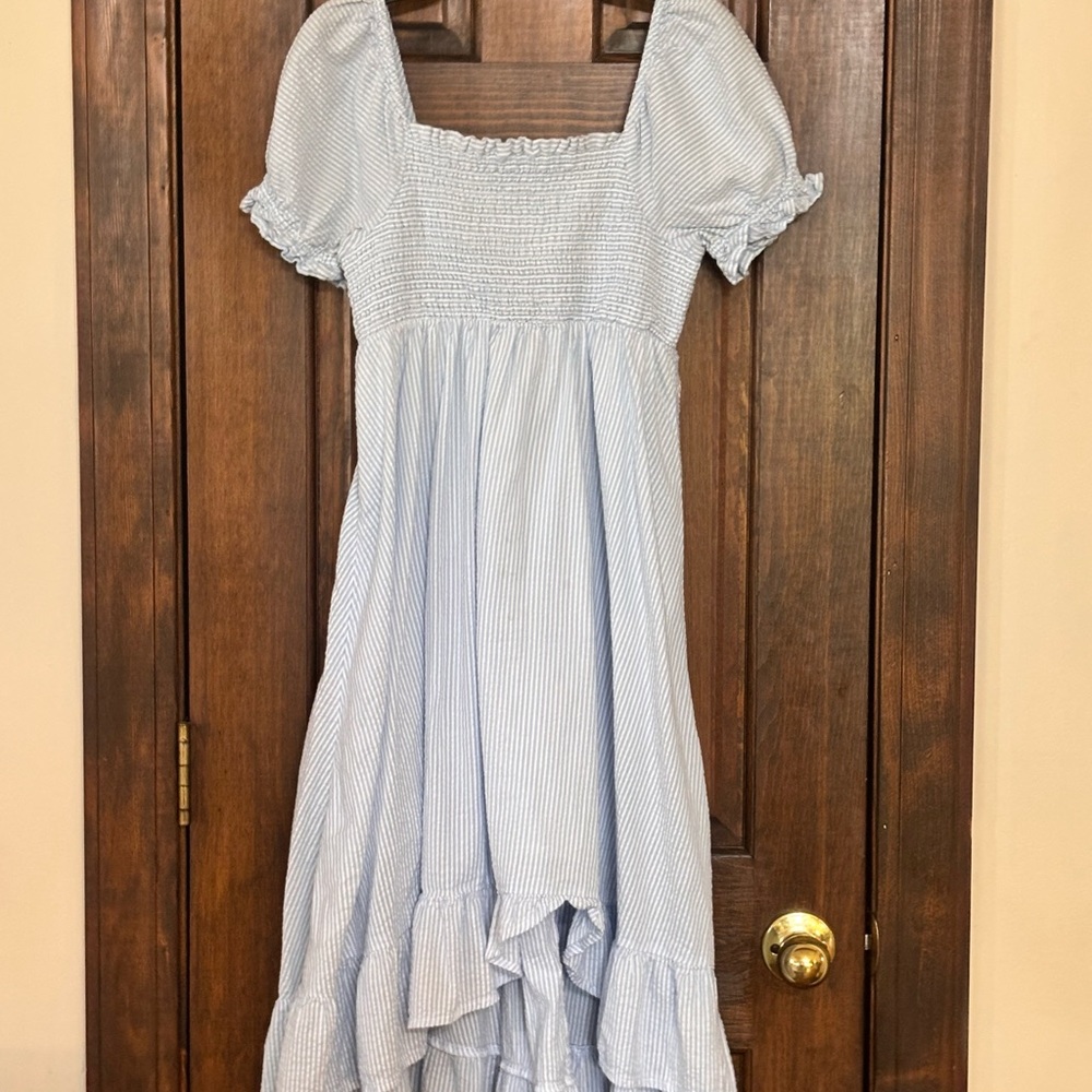 crown & ivy Light Blue Pinstripe Puff Sleeve Dress
